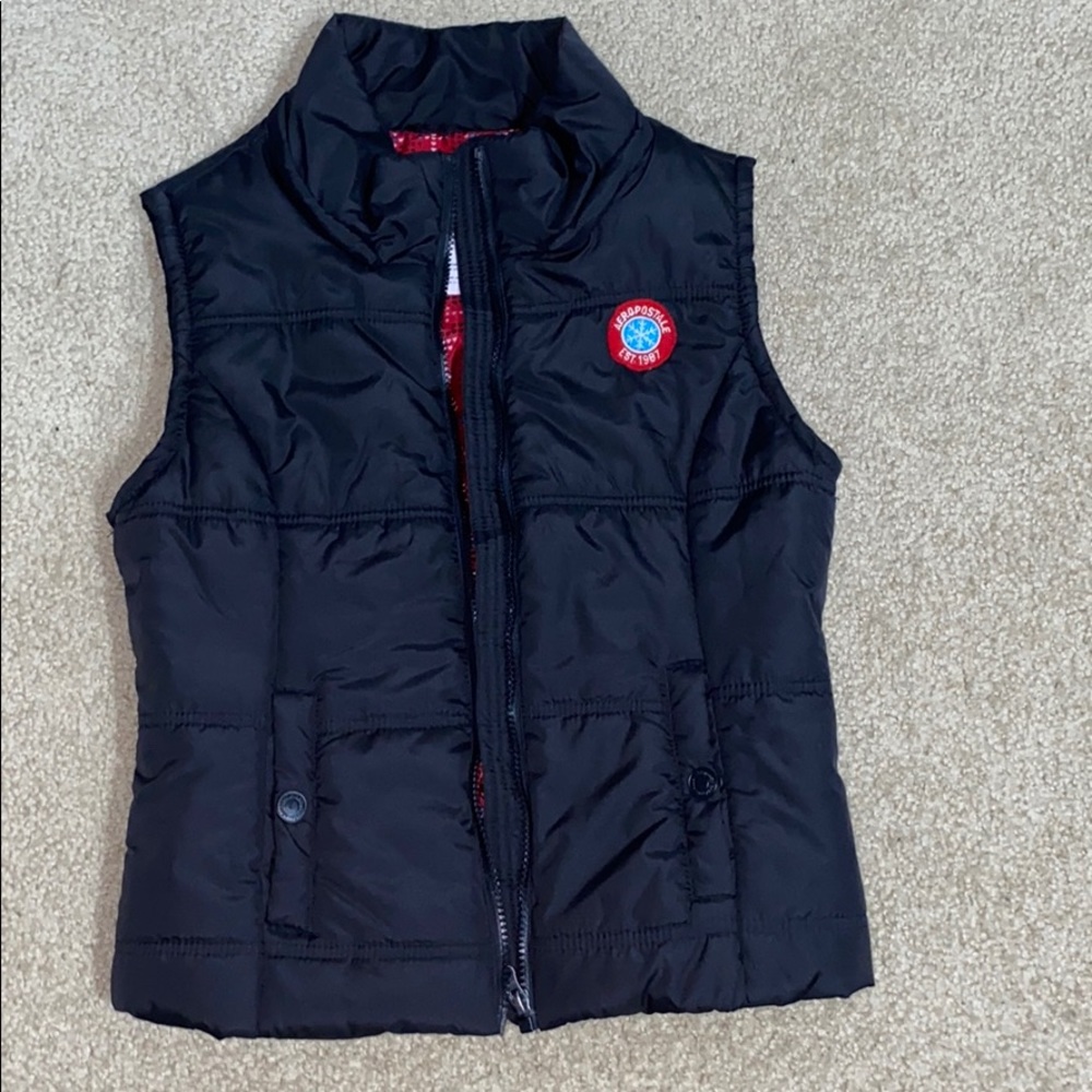 Aeropostale black vest!